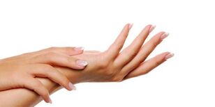 причини болю в суглобах пальців рук